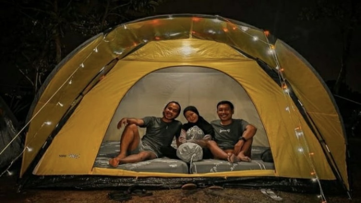 Camping Ground Bersama Keluarga ke Wisata Alam Gunung Dago, Hadirkan Pemandangan City Light yang Sangat Cantik