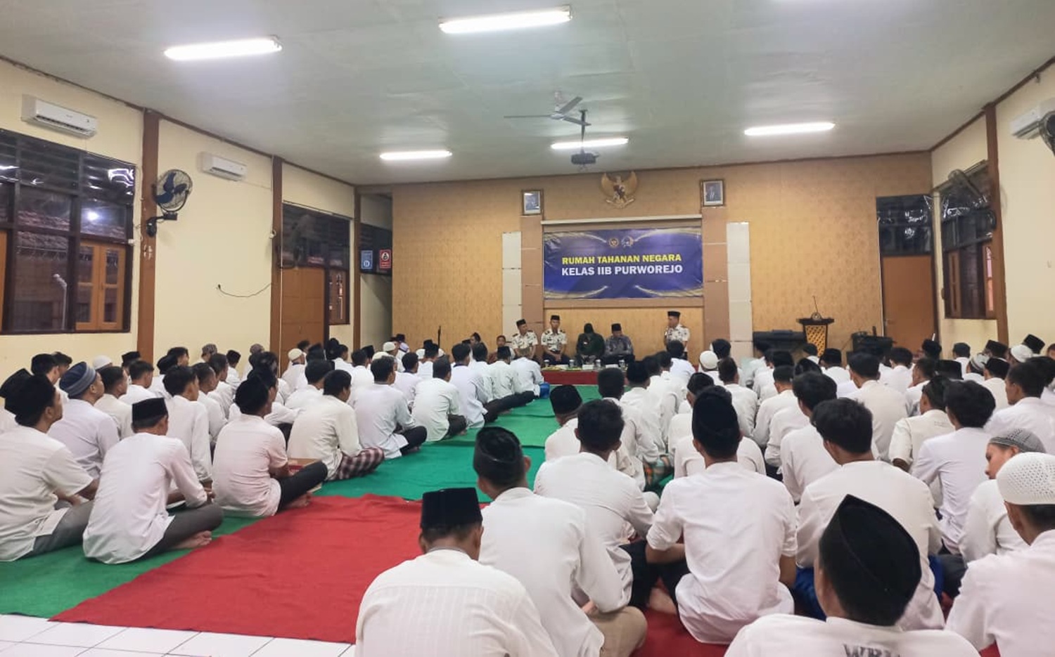 Ketua DPRD Purworejo Buka Puasa Bersama 190 Warga Binaan Rutan