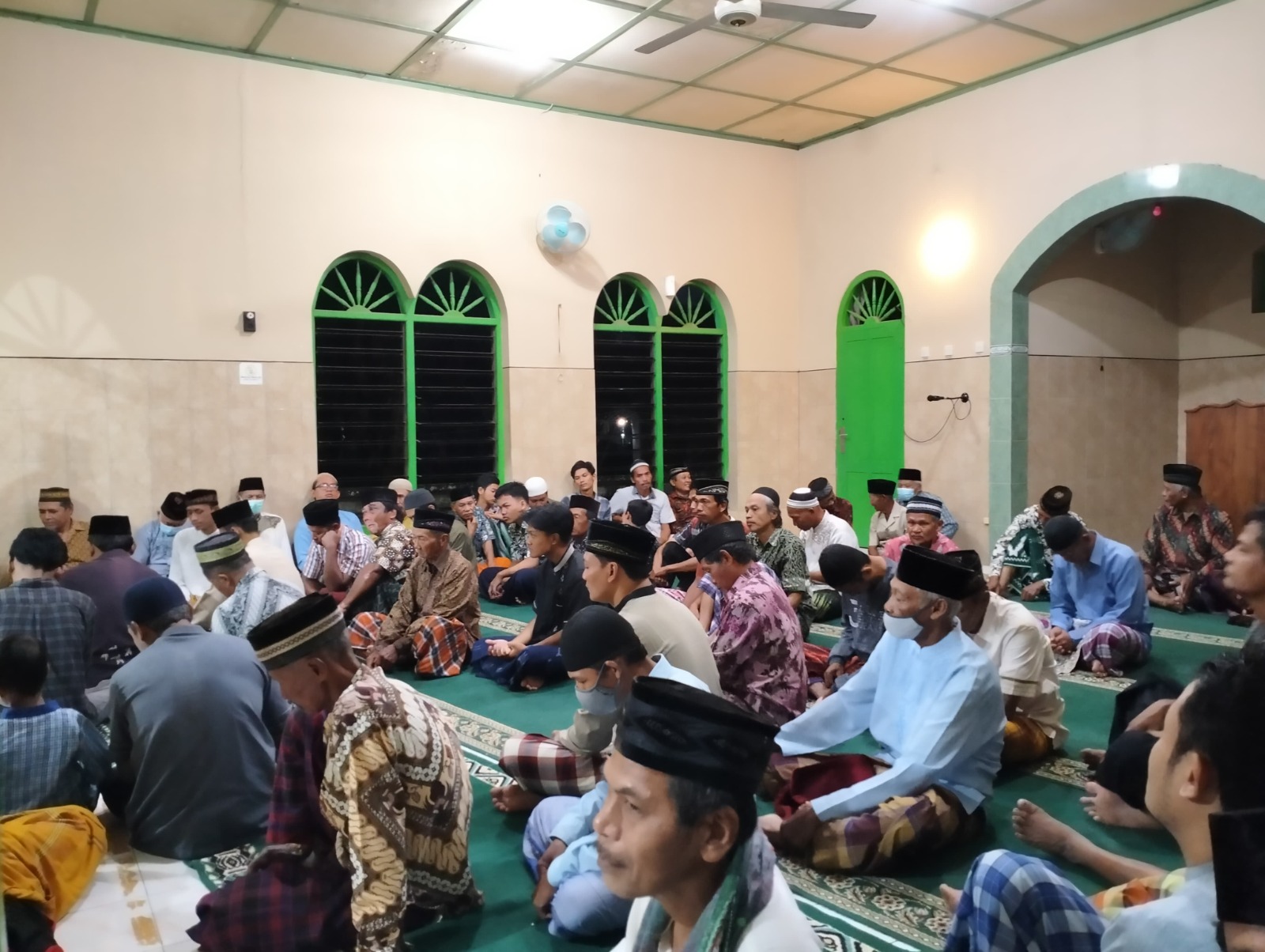 Orang Buta Saja Diperintahkan Shalat Berjamaah di Masjid, Bagaimana dengan Kita?