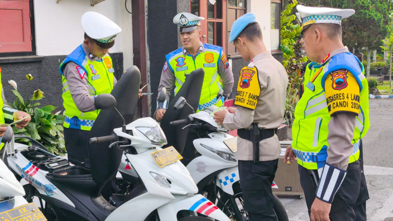 Puluhan Kendaraan Polres Magelang Kota Diperiksa