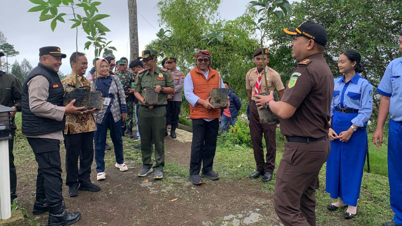 HPN 2026, Wartawan Temanggung Tanam 1.000 Pohon di Lereng Sindoro-Sumbing
