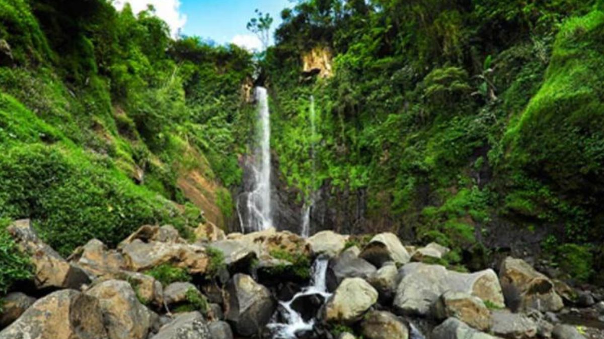 3 Rekomendasi Curug Tersembunyi di Magelang yang Wajib Dikunjungi