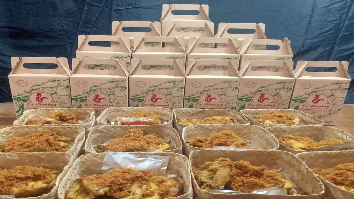 Wisata Kuliner di Kebumen dengan Mencicipi Ayam Es Bening Citra Rasa yang Lezat dan Unik