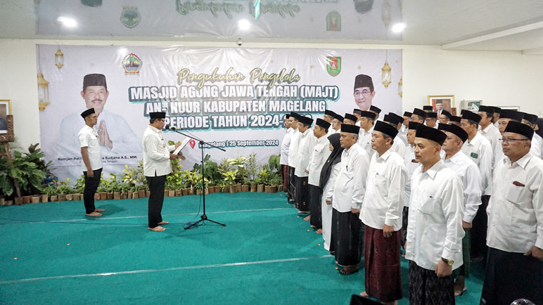 69 Pengelola Masjid Agung Jawa Tengah An-Nuur Resmi Dilantik