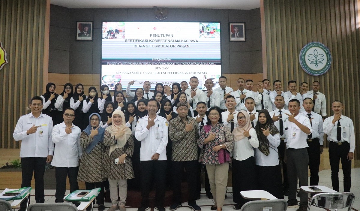 Cetak SDM Unggul, Polbangtan Kementan Cetak Formulator Pakan dan Butcher Bersertifikat