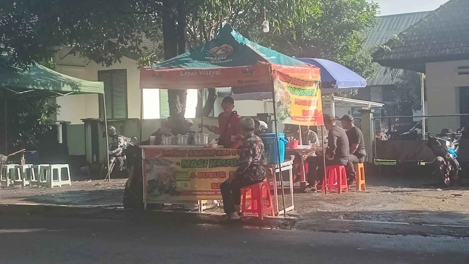 Bukan Cuma di Akmil Magelang, Pedagang di Rindam Ikut Panen Efek Retreat