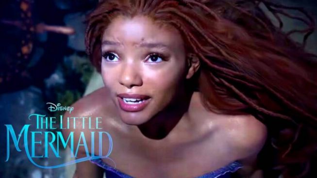 Halle Bailey Akui Menangis saat Ditawari di Film Little Mermaid