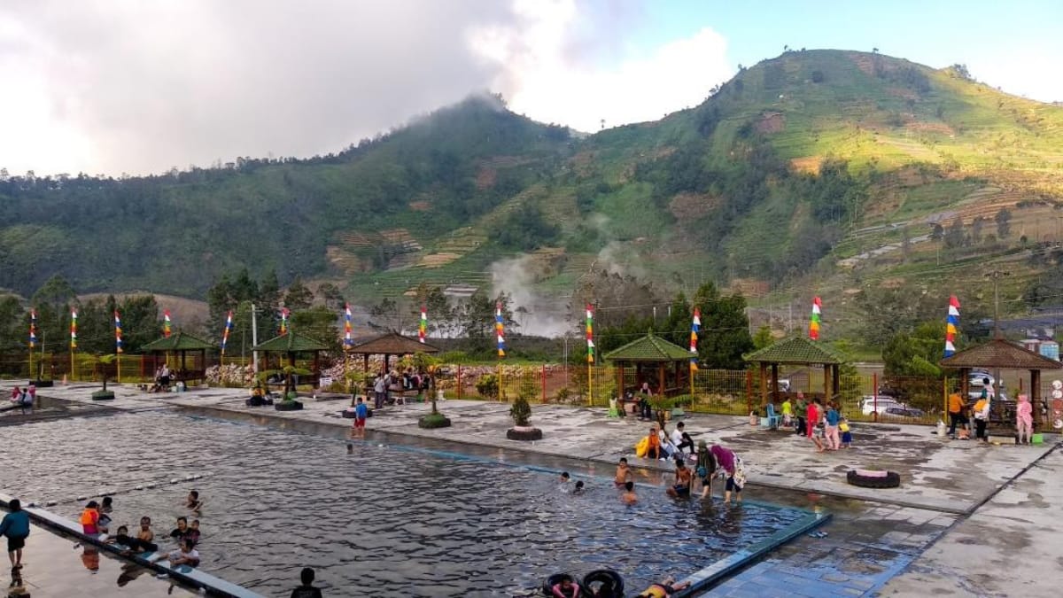 Ternyata Di Jawa Tengah Ada Pemandian Air Panas Tertinggi Di Indonesia, Simak Apa Saja!