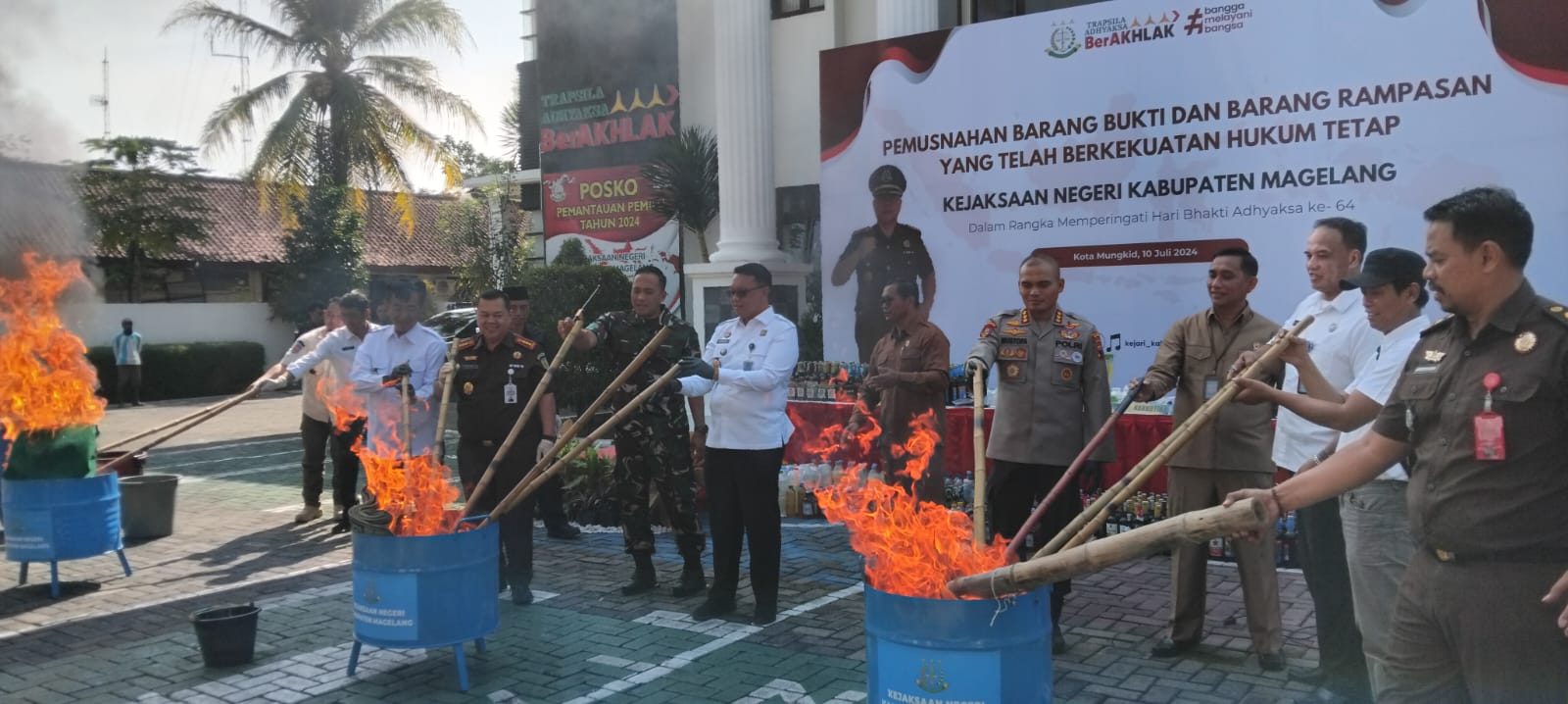 Kejari Magelang Musnahkan BB 98 Perkara Pidana Umum Berkekuatan Hukum Tetap