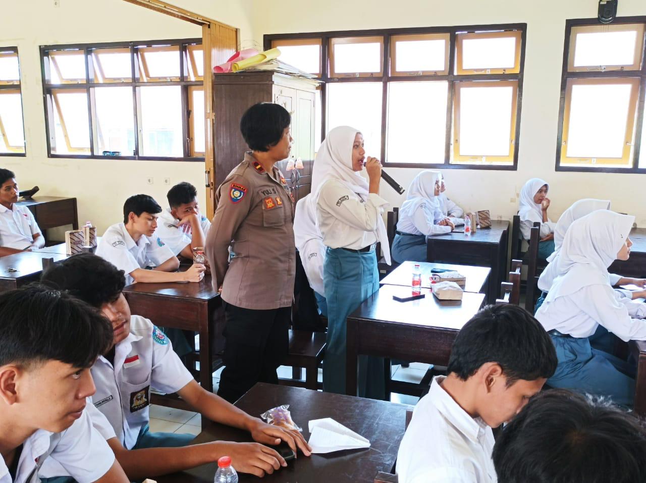 Tekan Zero Bullying Satbinmas Polres Magelang Kota Berikan Penyuluhan