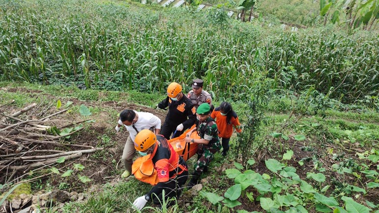 Cari Daun Pisang, Warga Bangsri Wonosobo Temukan Mayat