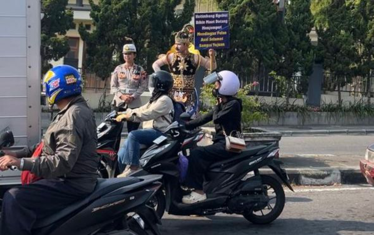 'Gatotkaca' Polresta Magelang Ajak Masyarakat Tertib Berlalulintas