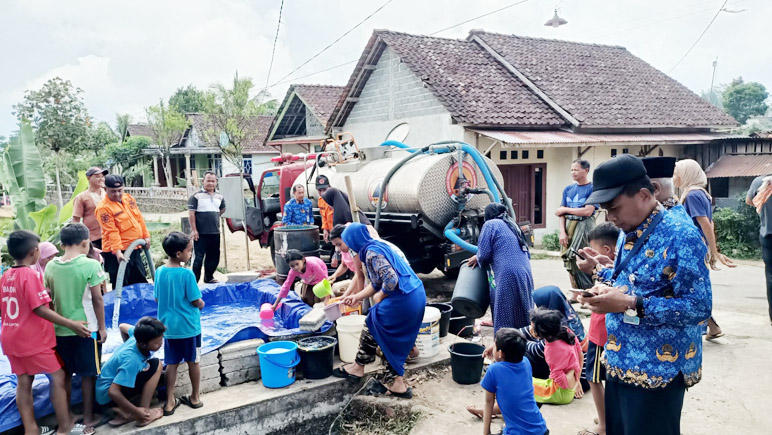 Dua Desa di Wonosobo Terima Bantuan Air Bersih, Masing-masing 20 Ribu Liter Air