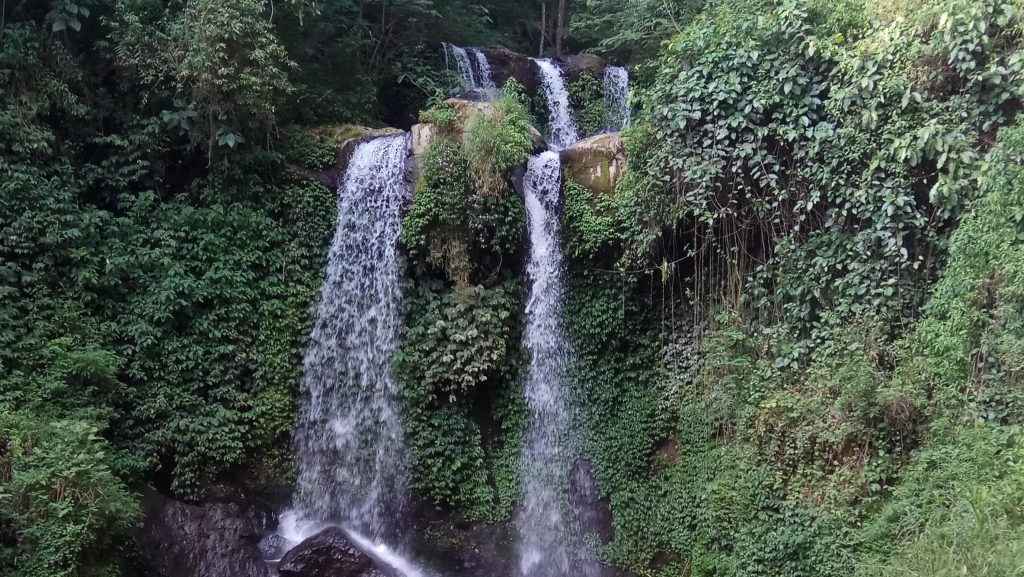 4 Air Terjun di Lereng Gunung Merbabu, Diantaranya Punya Latar Merapi