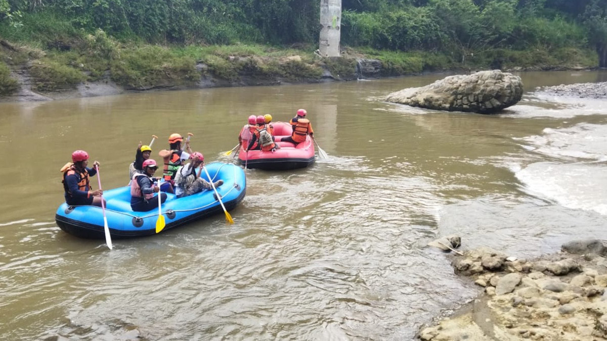 Hari Kelima Pencarian Korban Hanyut di Kali Progo Temanggung Terkendala Hujan Deras