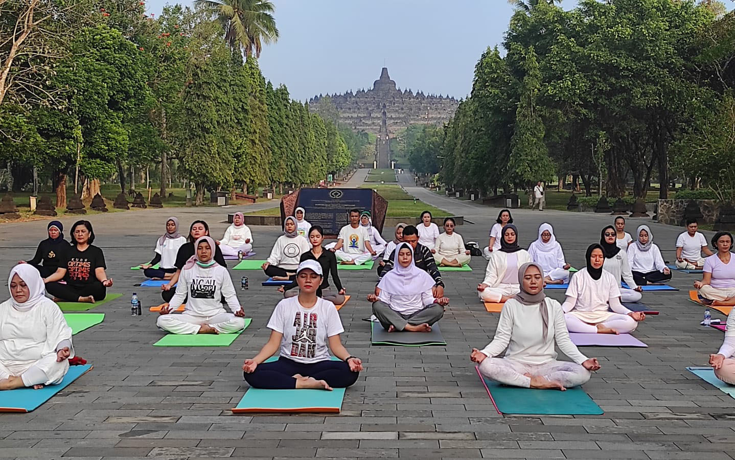 Angkat Potensi Wellness Tourism, TWC Borobudur Gelar Peringatan Hari Yoga Internasional