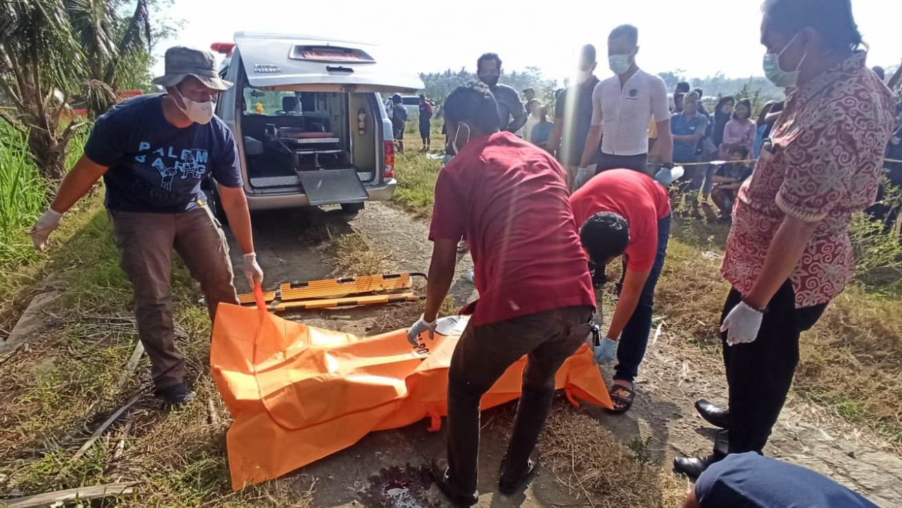 Heboh! Mayat Laki-Laki Ditemukan Bersimbah Darah di Desa Kentengrejo