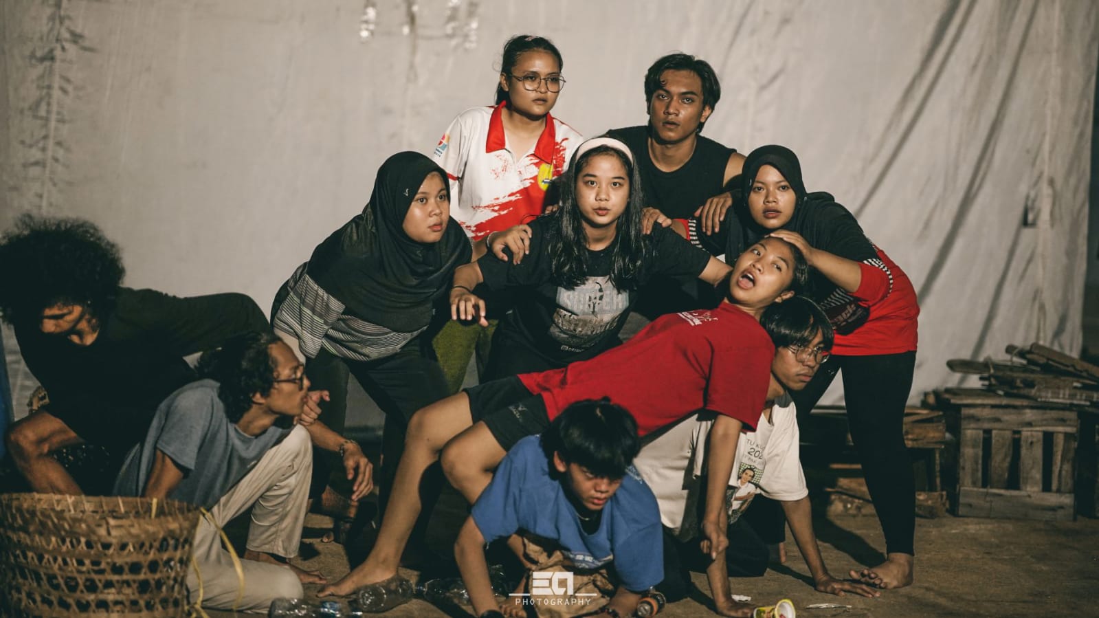 Respon Darurat Sampah, Mahasiswa ISI Yogyakarta dan Seniman Muda Teriakan Kritik Melalui Teater