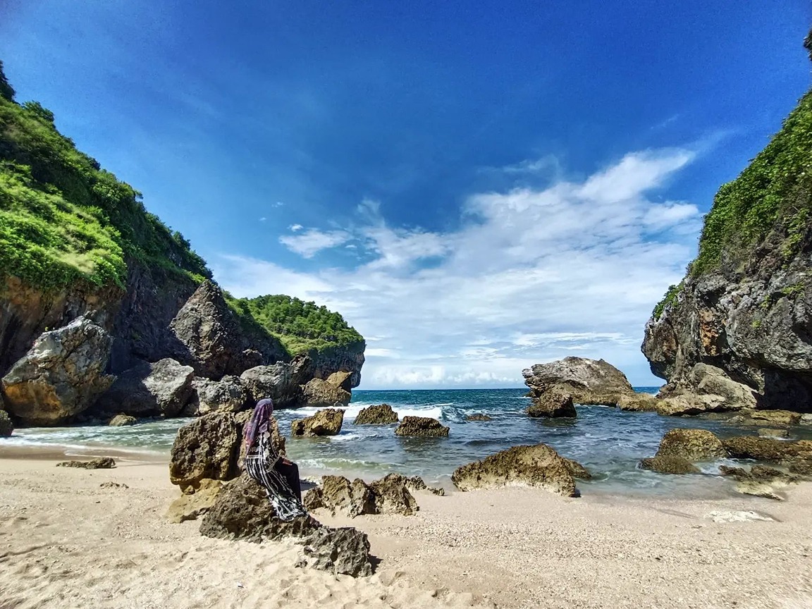 Pantai Wohkudu, Pantai Cantik di Gunungkidul yang Cocok Untuk Liburan Akhir Tahun 