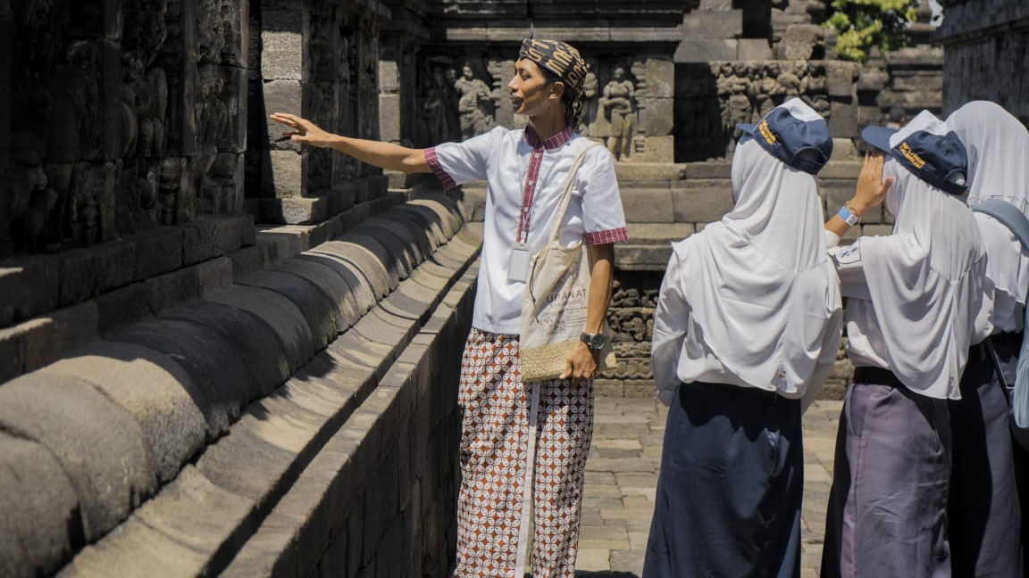 HORE! Pelajar Boleh Naik Candi Borobudur Magelang Mulai Pekan Depan