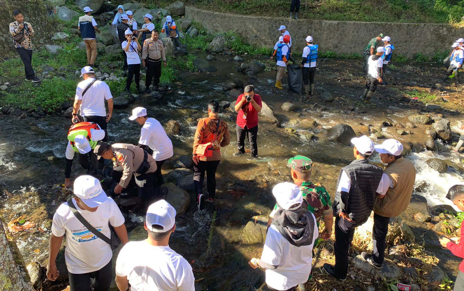 Sidak Sungai Serayu di Jengkol, BBWS Serayu Opak Kaget Lihat Sampah Menumpuk