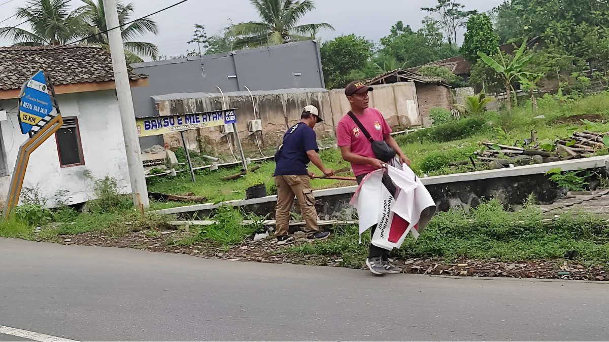 Meski Jadwal Padat, KPU Kabupaten Magelang Tetap Maksimalkan Pembersihan APK di Masa Tenang