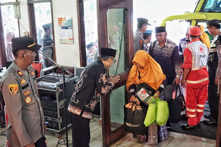 Jamaah Haji Kabupaten Magelang 100 Persen Kembali Sehat, Tidak Ditemukan Meninggal