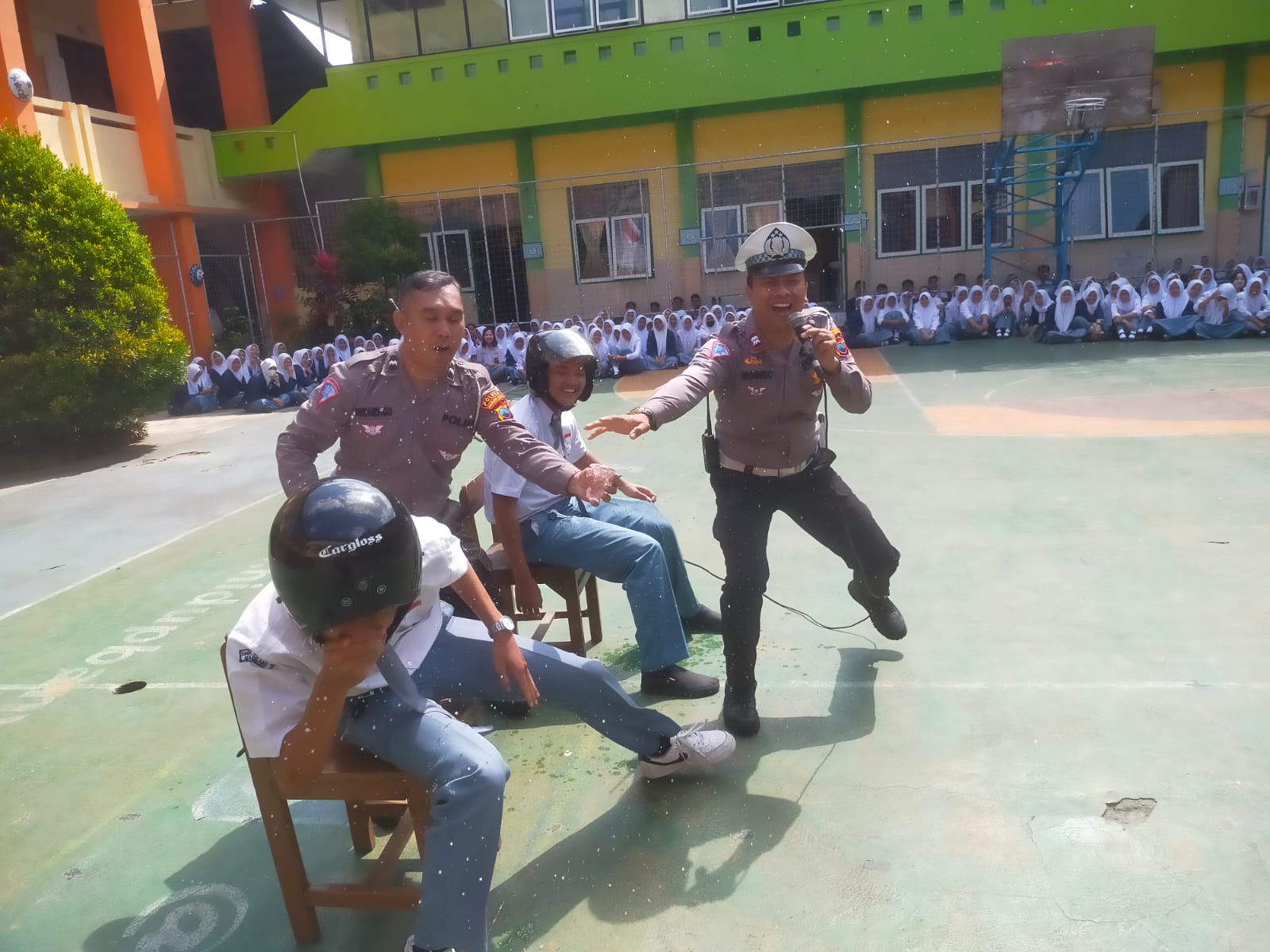 Pelajar SMKN 2 Magelang Mendapatkan Edukasi Tertib Berlalu Lintas