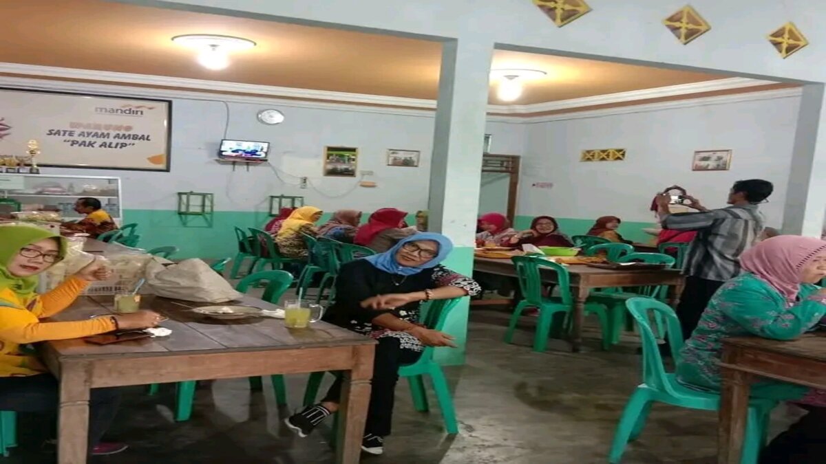 Menikmati Sate Khas Ambal Kebumen Warung Milik Pak Kasman Asli