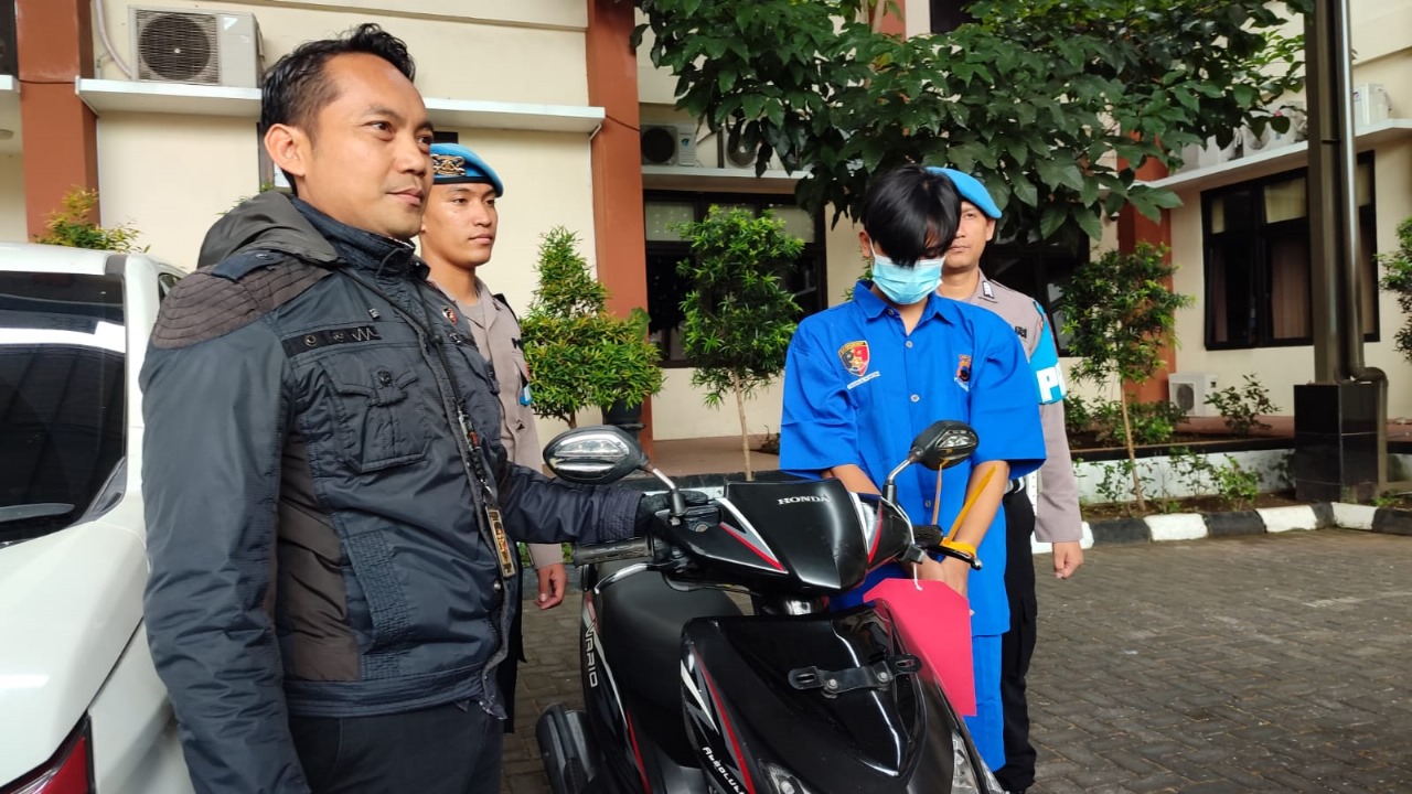 Ngebet Punya Motor, Pemuda Temanggung Nekat Curi Saat Dipanasi: Aksinya Terekam CCTV!