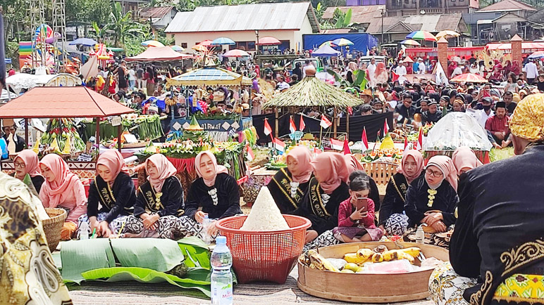 Tradisi Baritan di Wonosobo, Mengenal Asal Usul Manusia dan Alam Kehidupan 