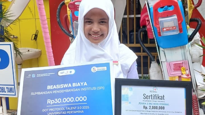 Raisya Siswa SMK Kesehatan Purworejo Raih Juara 2 Nasional Lomba MC Nonformal di Universitas Pertamina