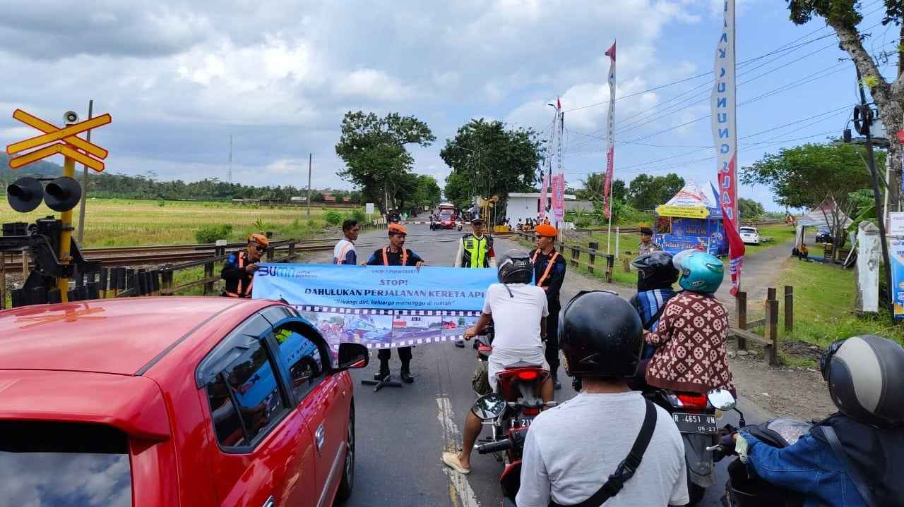 Imbauan KAI Daop 5 Purwokerto Usai Kecelakaan di Perlintasan Sebidang: Jangan Terobos Palang!