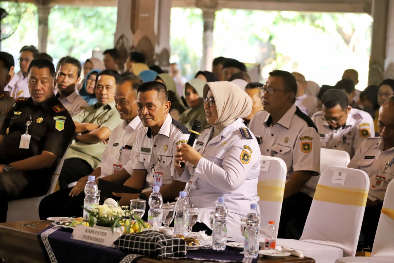 E rembugan jateng 2027: Inovasi Digital Pembangunan E rembugan jateng 2027: Inovasi Digital Pembangunan