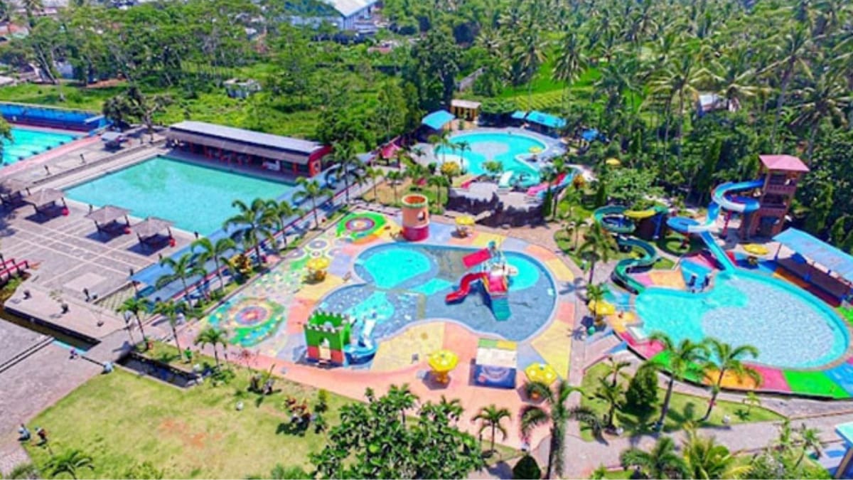 Bingung Liburan Nataru Mau Kemana? Ke Pikatan Waterpark Temanggung Aja Dijamin Seru!