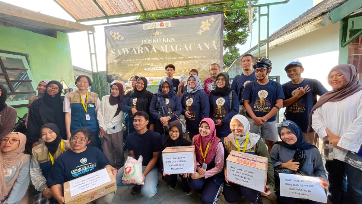 Kagama Cabang Kota Magelang Salurkan Bantuan untuk Mahasiswa KKN-PPM UGM 2026