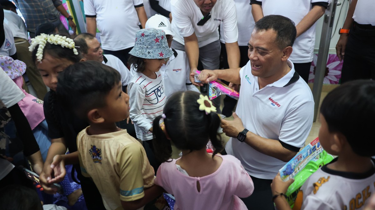 Peringati May Day 2026, Ahmad Luthfi Resmikan Daycare Khusus Anak Buruh di Ungaran