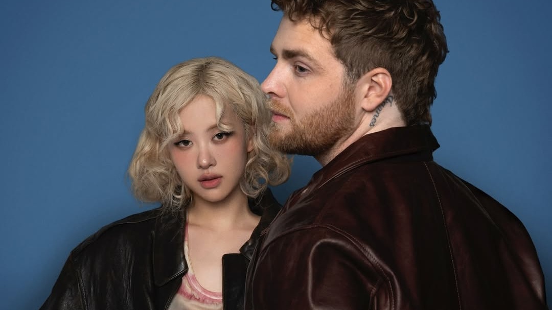 Lirik Lagu dan Terjemahan 'On My Mind' Alex Warren Feat ROSÉ