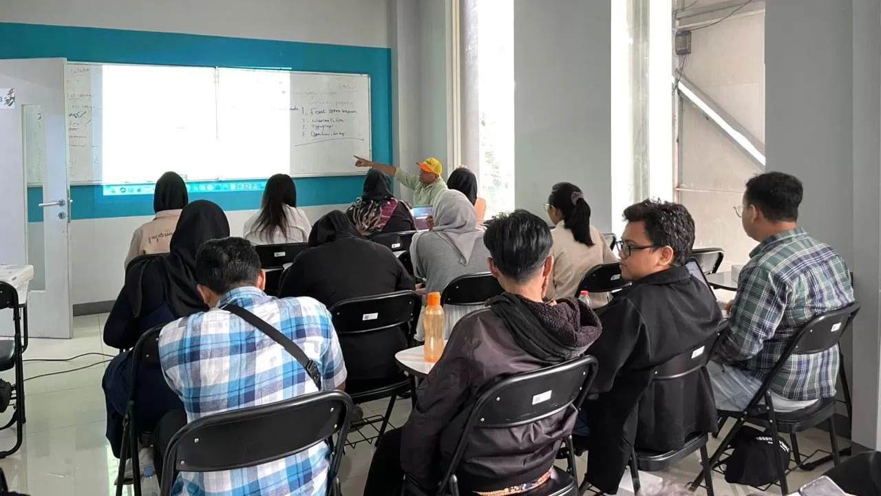 Regenerasi Digital, Pemuda Kota Magelang Diajak Belajar Kecerdasan Buatan