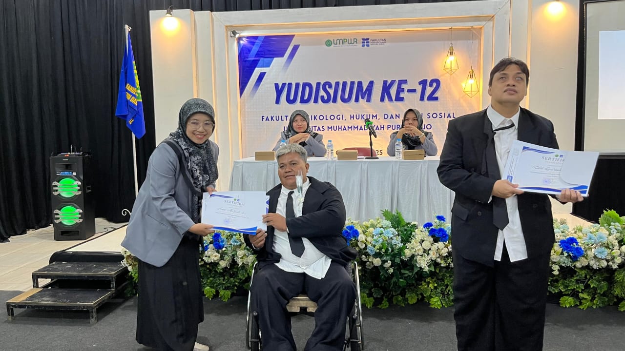 Kisah Dua Mahasiswa Difabel UMPWR Buktikan Inklusivitas dan Ketangguhan