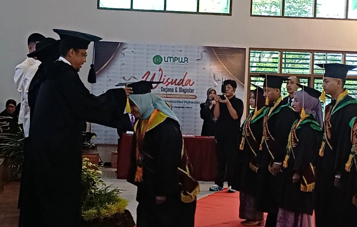Wisuda UMPWR 2026: Pasutri Difabel Netra Raih Gelar Lewat Karya Cipta Berhak Cipta