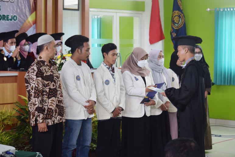 UMP Peringkat ke-4 PT Swasta Terbaik se-Jawa Tengah