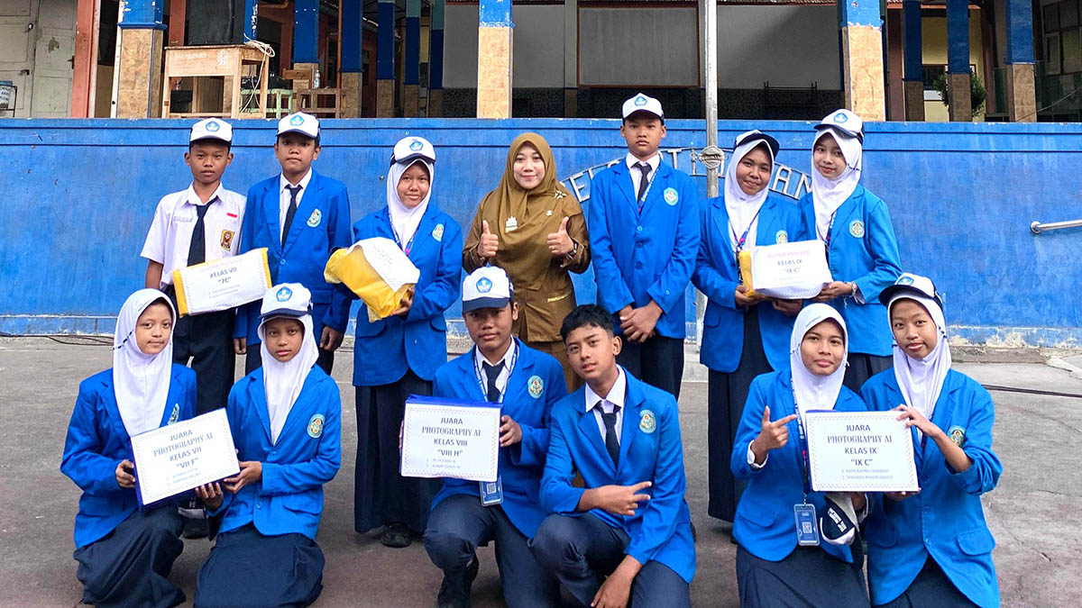 Pelajar SMPN 8 Magelang Unjuk Gigi di Lomba Fotografi AI hingga Sabet Juara LKBB se-Jateng
