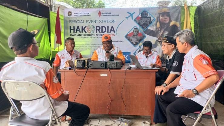 Inspektorat dan ORARI Purworejo Kampanyekan Antikorupsi Lewat Udara 