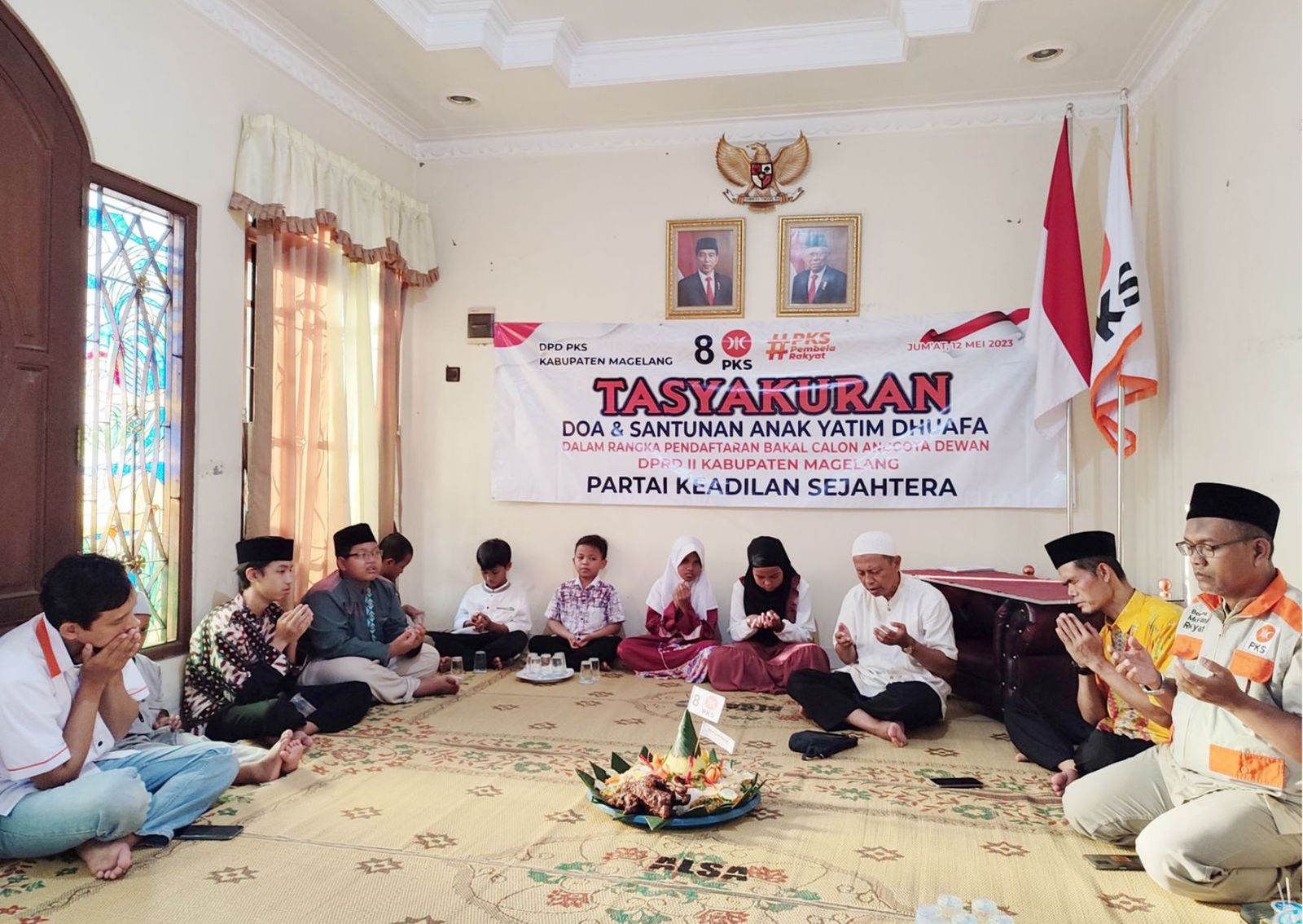 PKS Kabupaten Magelang Optimis Raih 8 Kursi, Gelar Doa Bersama 8 Anak Yatim Dhuafa Usai Daftar ke KPU