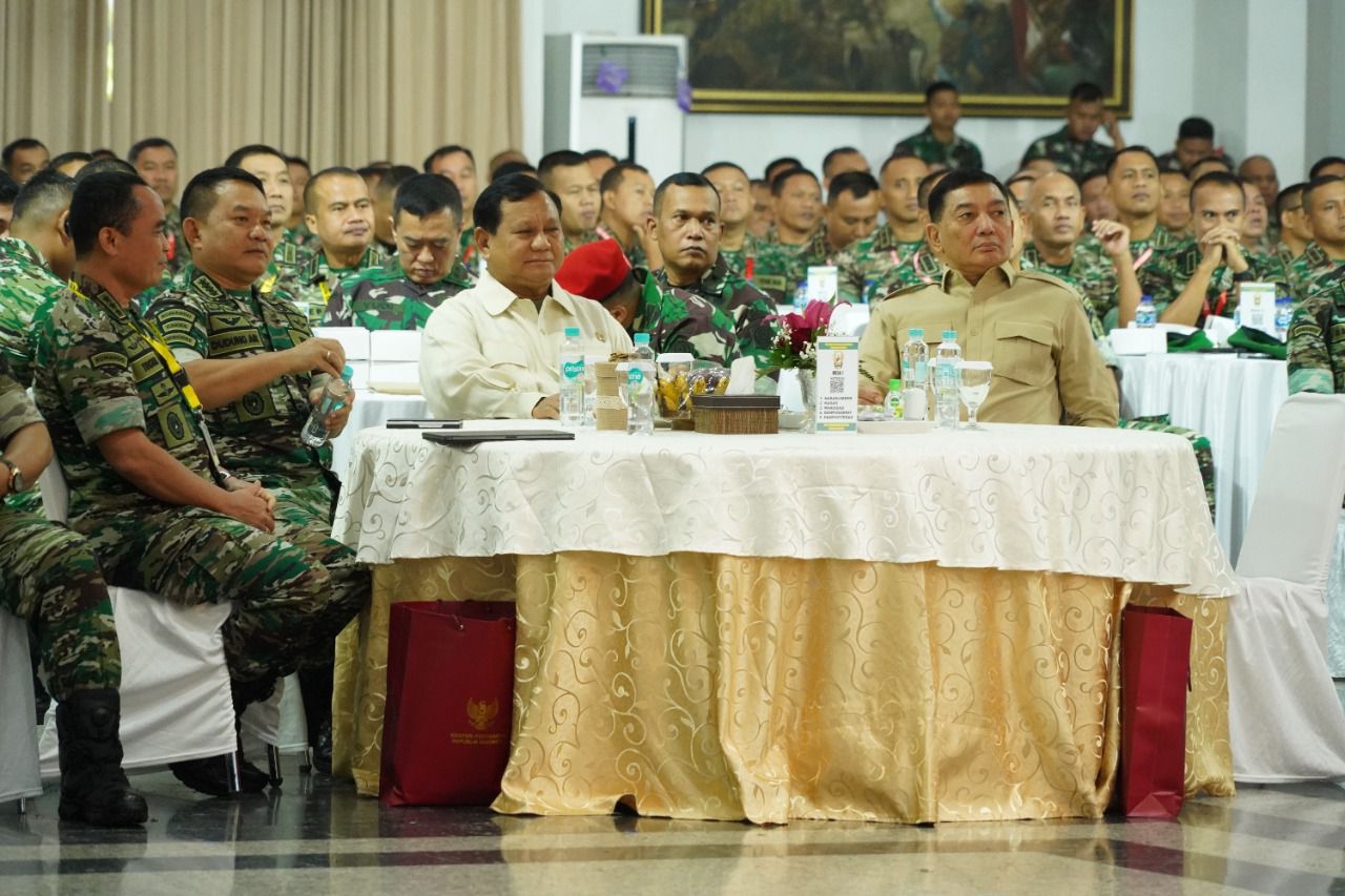 Dua Tahun Vakum, Prabowo dan Mahfud MD Hadiri Apel Komandan TNI AD di Akmil Magelang
