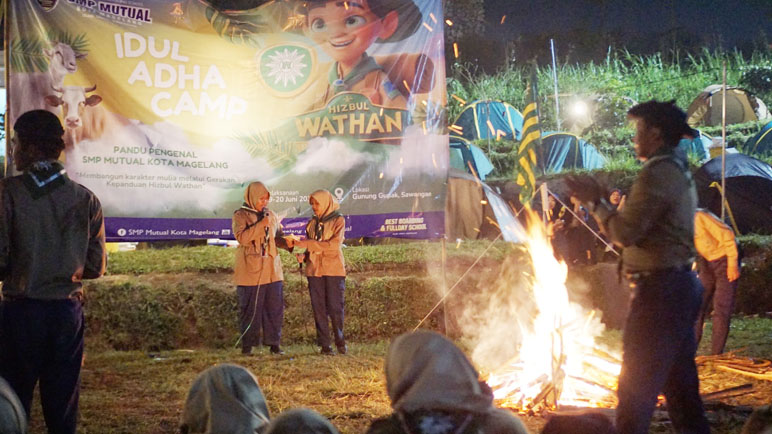 Tanamkan Tauhid Sosial, SMP Mutual Adakan Idul Adha Camp di Pelosok Desa