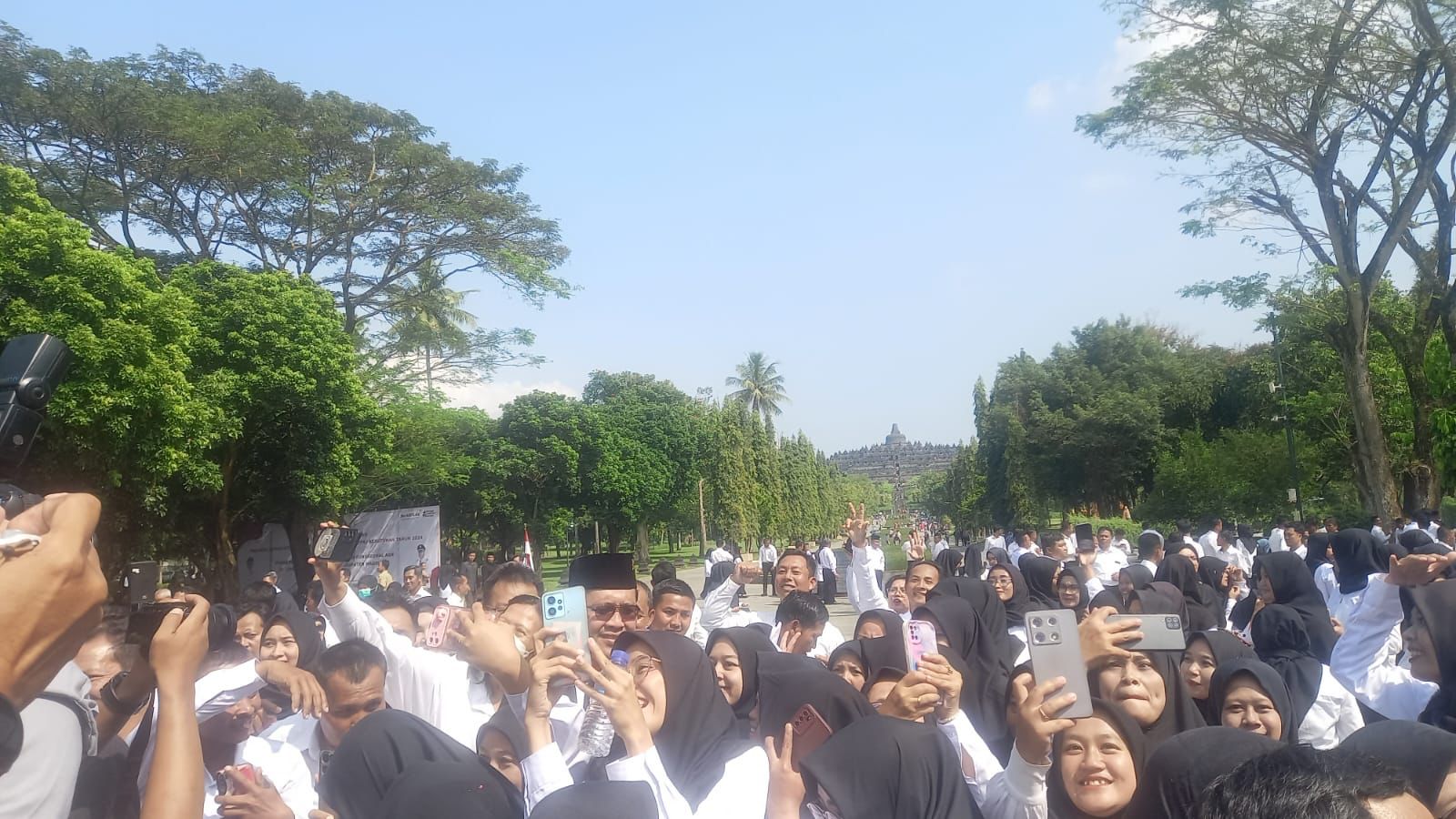 PPPK Kabupaten Magelang Dilantik Perdana di Candi Borobudur, Simbol Pengabdian Abadi