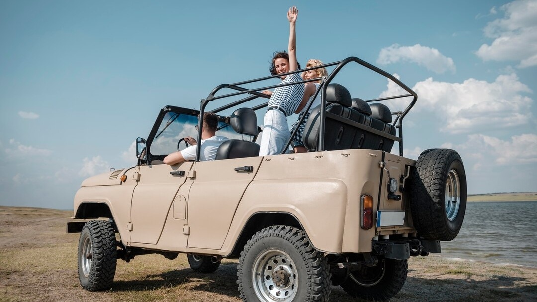 Rekomendasi Penginapan dengan Paket Jeep Tour di Jawa Tengah