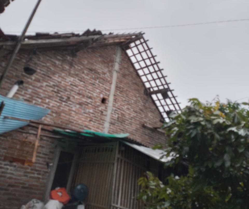 Diterjang Puting Beliung, 12 Rumah Warga di Lereng Merapi Rusak